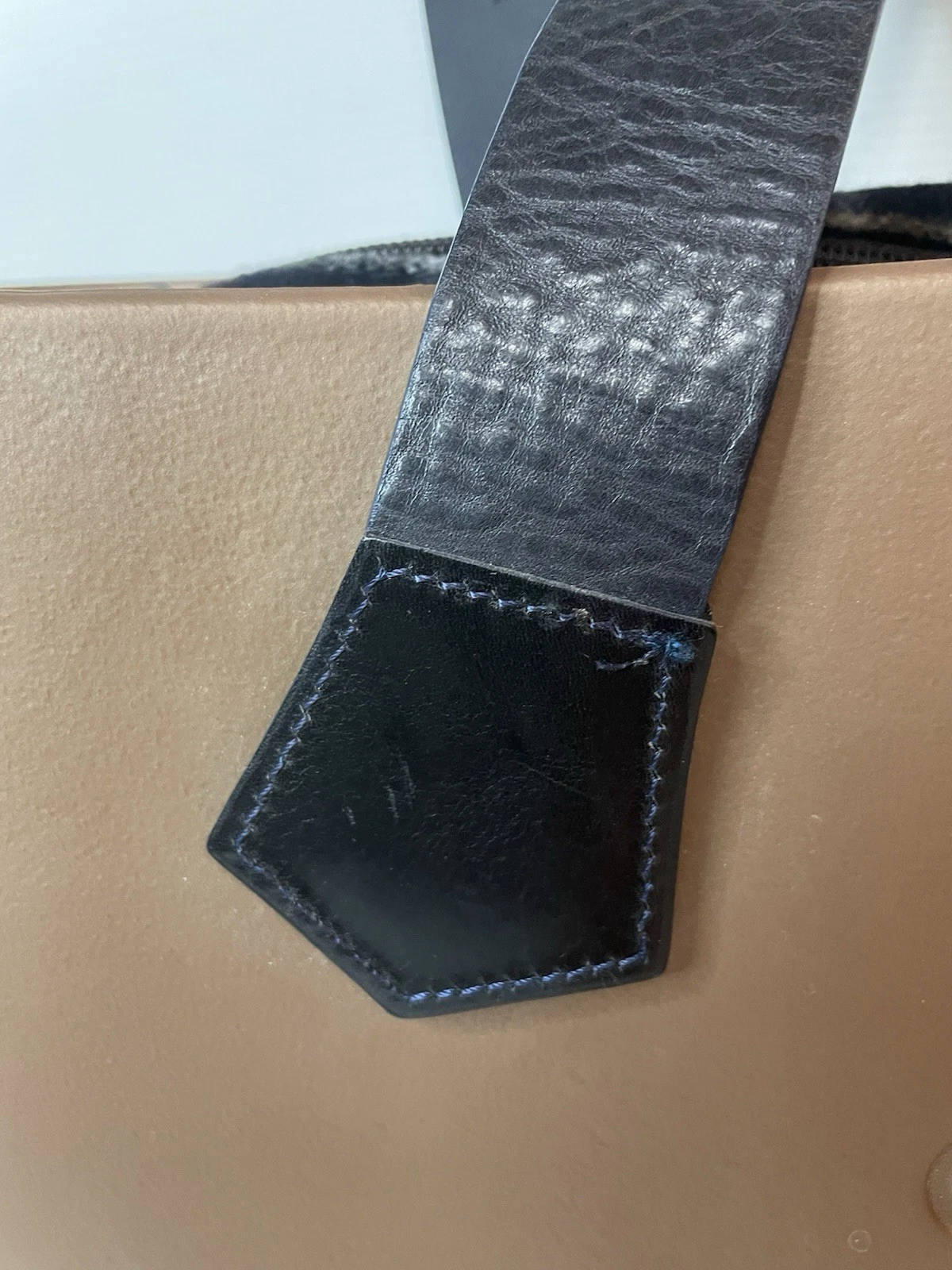 O Bag Italy Tan With Black Leather Straps Plaid Felt Liner Large Tote Bag - O Bag