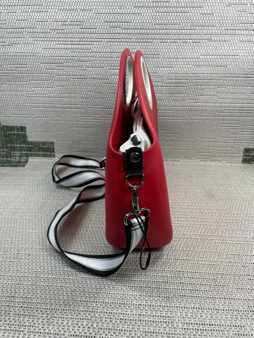 O Bag Womens Half-Moon Red Large Top Zip Detachable Adjustable Strap Crossbody - O Bag