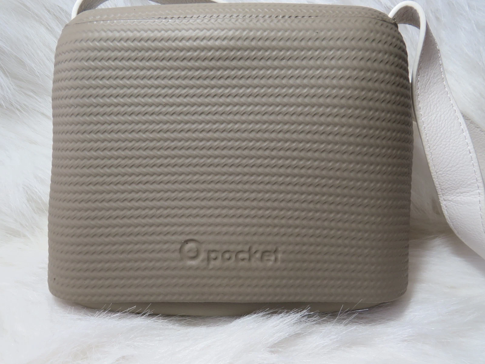 O Pocket Bag FullSpot Italian Crossbody Slide Purse Made In Italy Taupe - O Bag