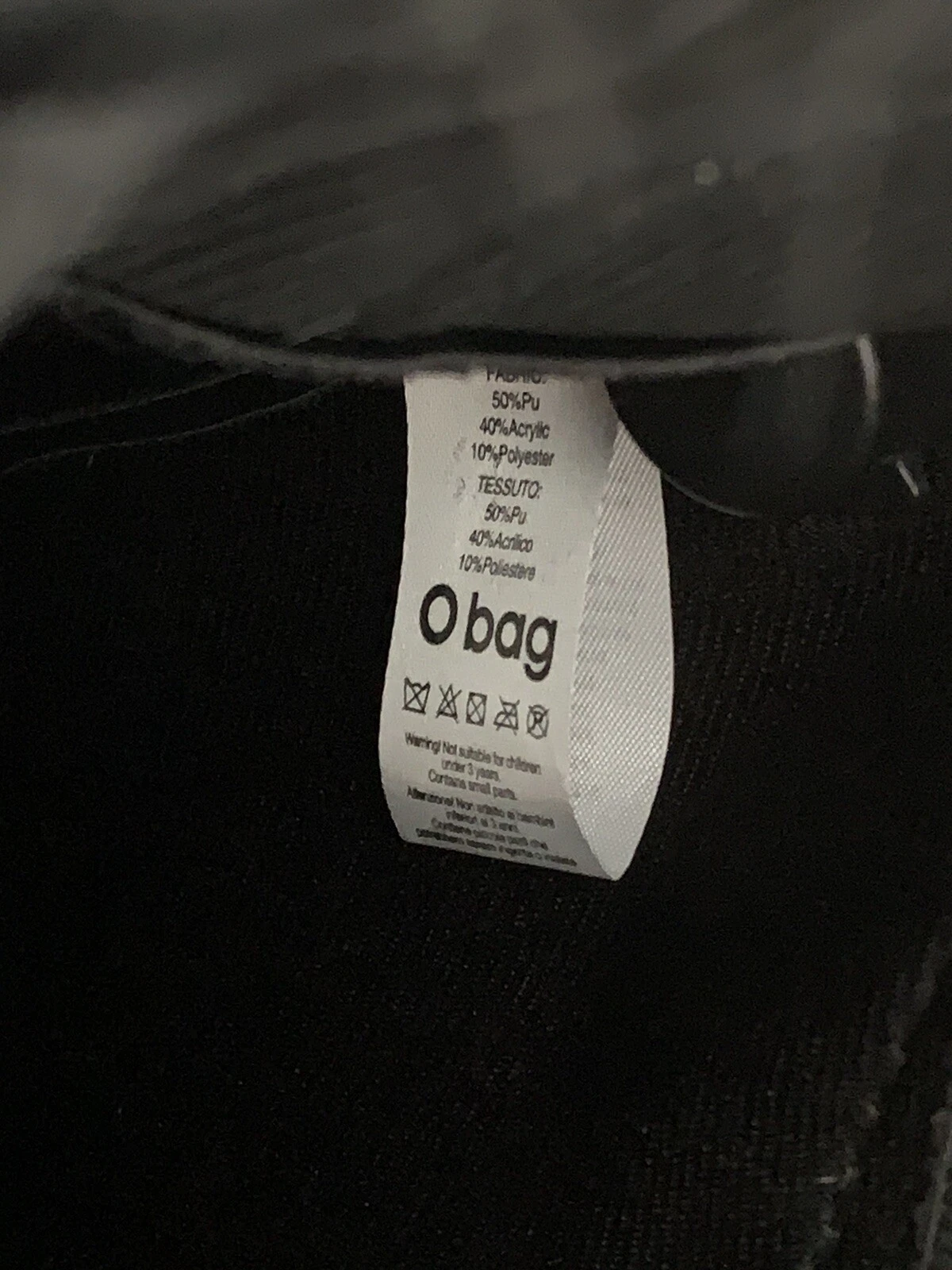 O BAG Rubber Bucket Bag Structured Design Shoulder Strap With Fur - O Bag