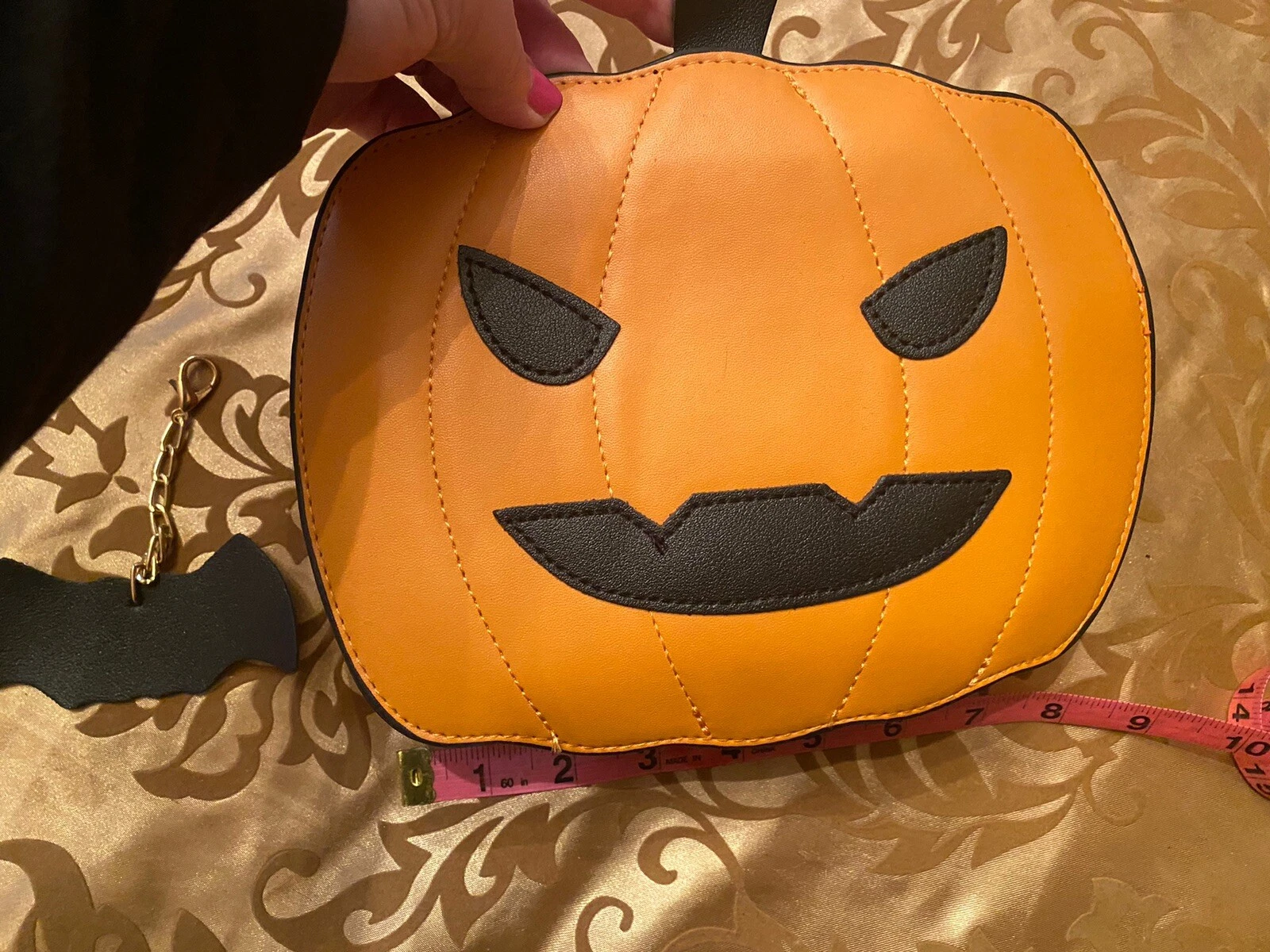 NEW HALLOWEEN JACK O'LANTERN PUMPKIN CROSSBODY Shaped Orange Purse Fun Cute - O Bag