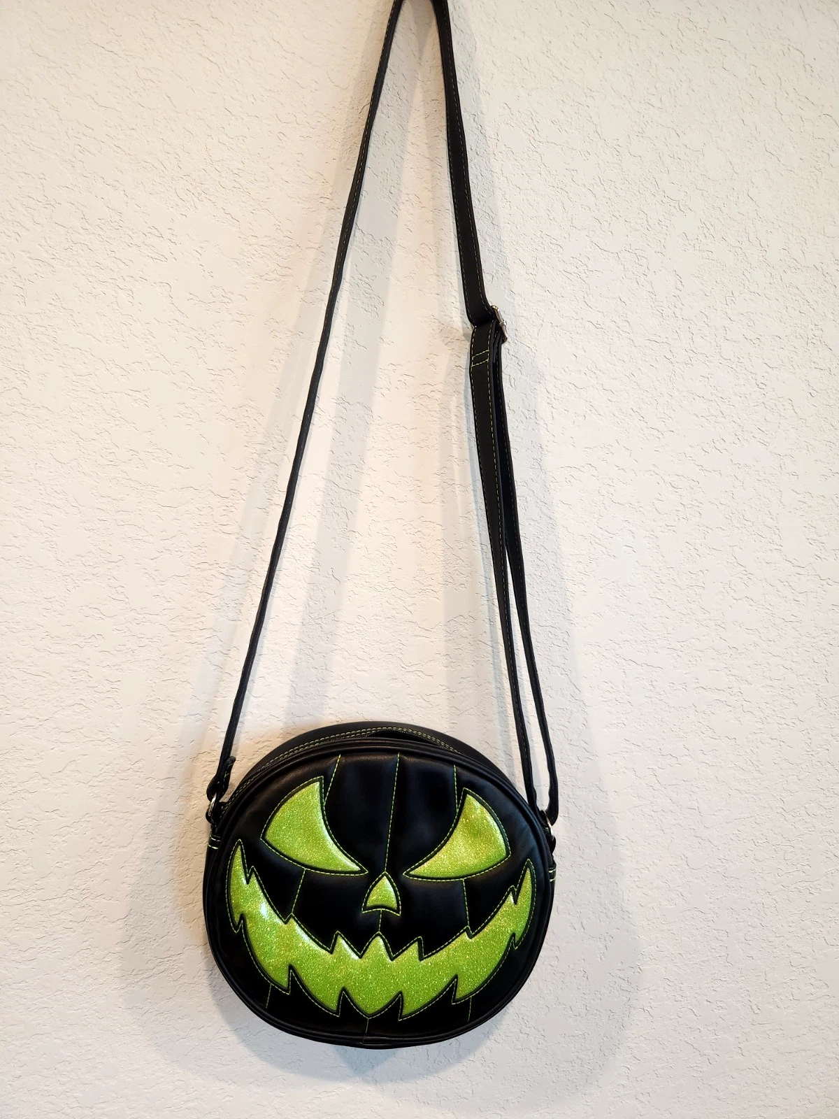 Love, Pain & Stitches Pumpkin x Kult Crossbody Bag Halloween Jack-O'-Lantern... - O Bag