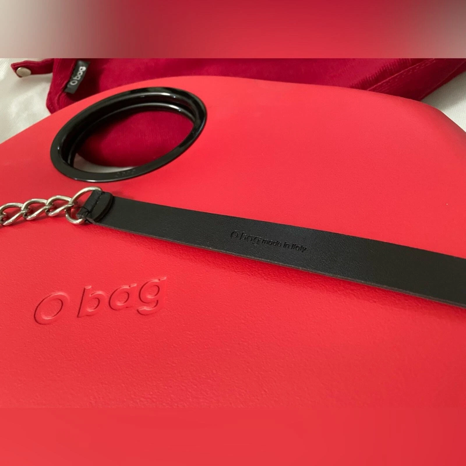 O Bag in red with interchangeable handles and removable chain shoulder strap - O Bag