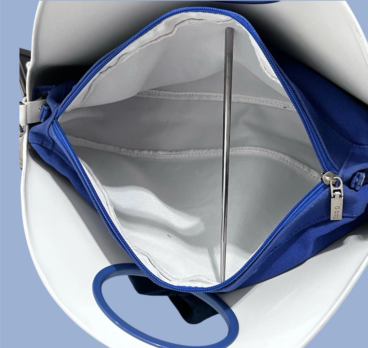 O bag Classic White Shell Blue Handles Liner Whipstitch Strap Modular Italy - O Bag