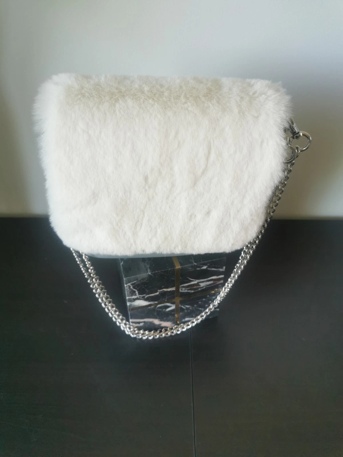 Obag O bag New Never Used with chain shoulder and faux fur skate - O Bag