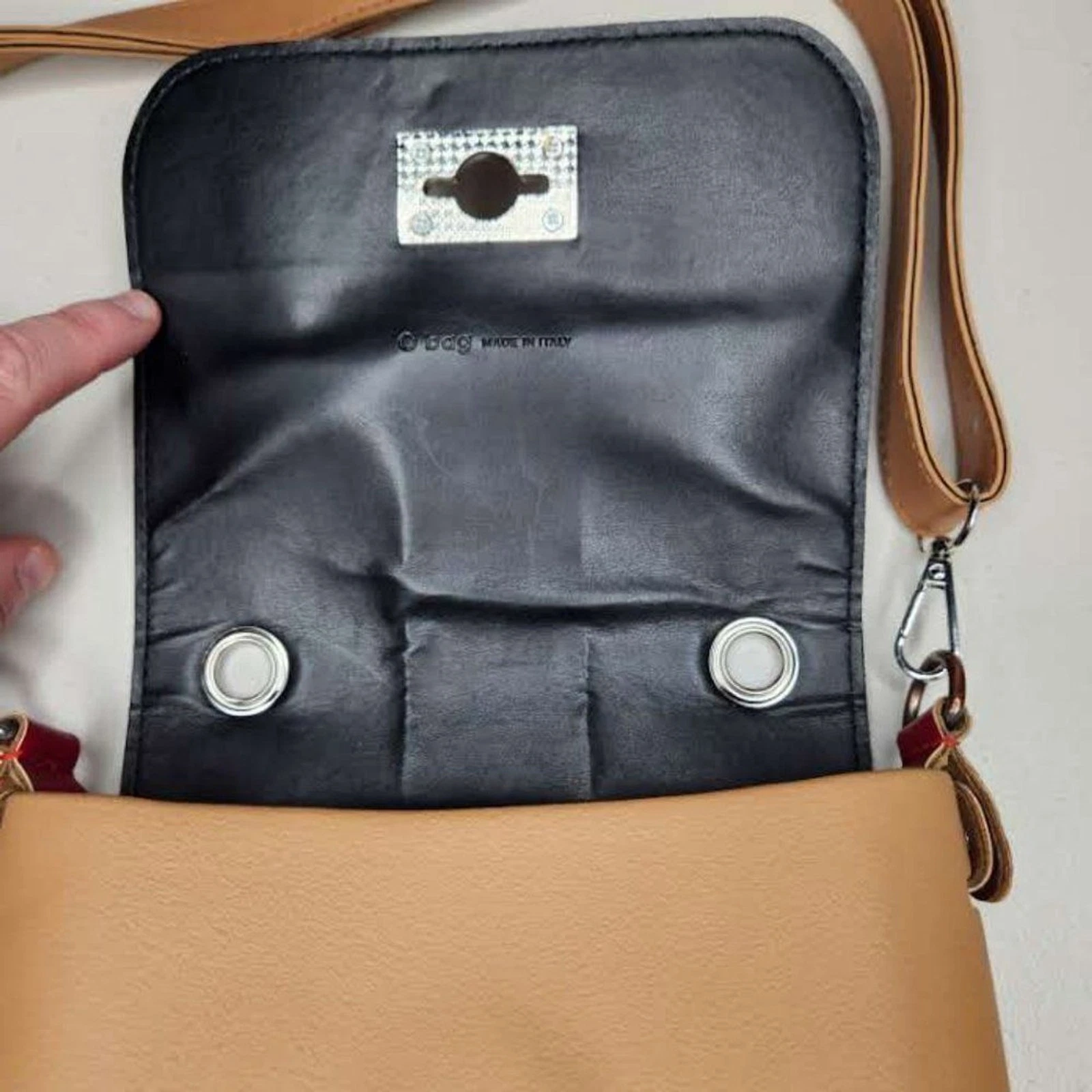 O bag chase Tan with flap And Adjustable Handle - O Bag