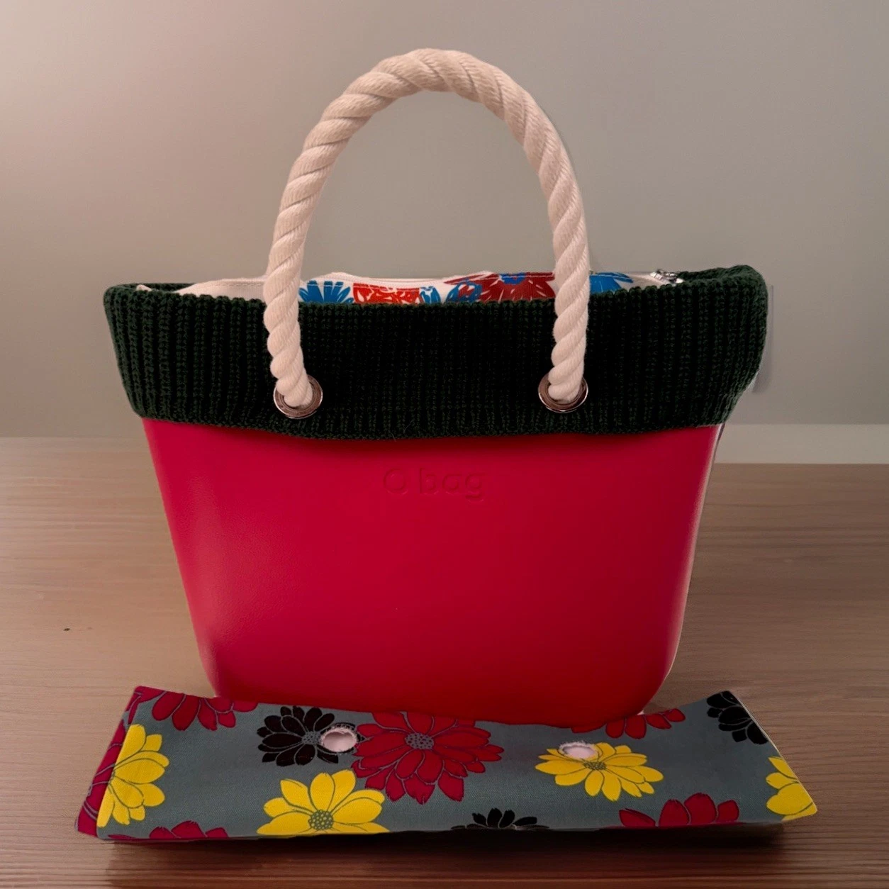 O Bag Mini Tote Bag Red w/Green Knit Trim & Floral Liner - O Bag