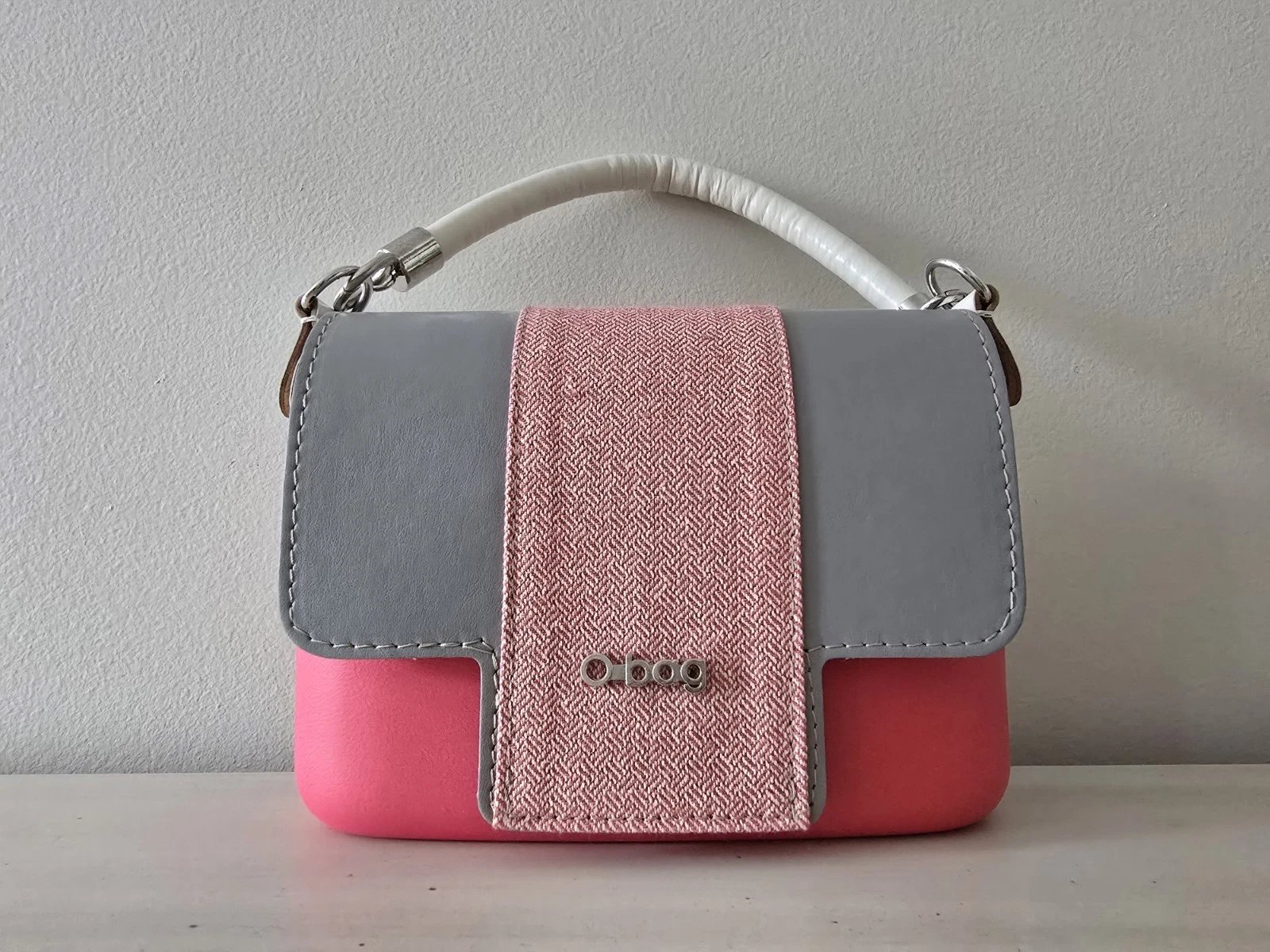 O BAG ITALY Coral Gray And Cream Crossbody Handbag Purse - O Bag