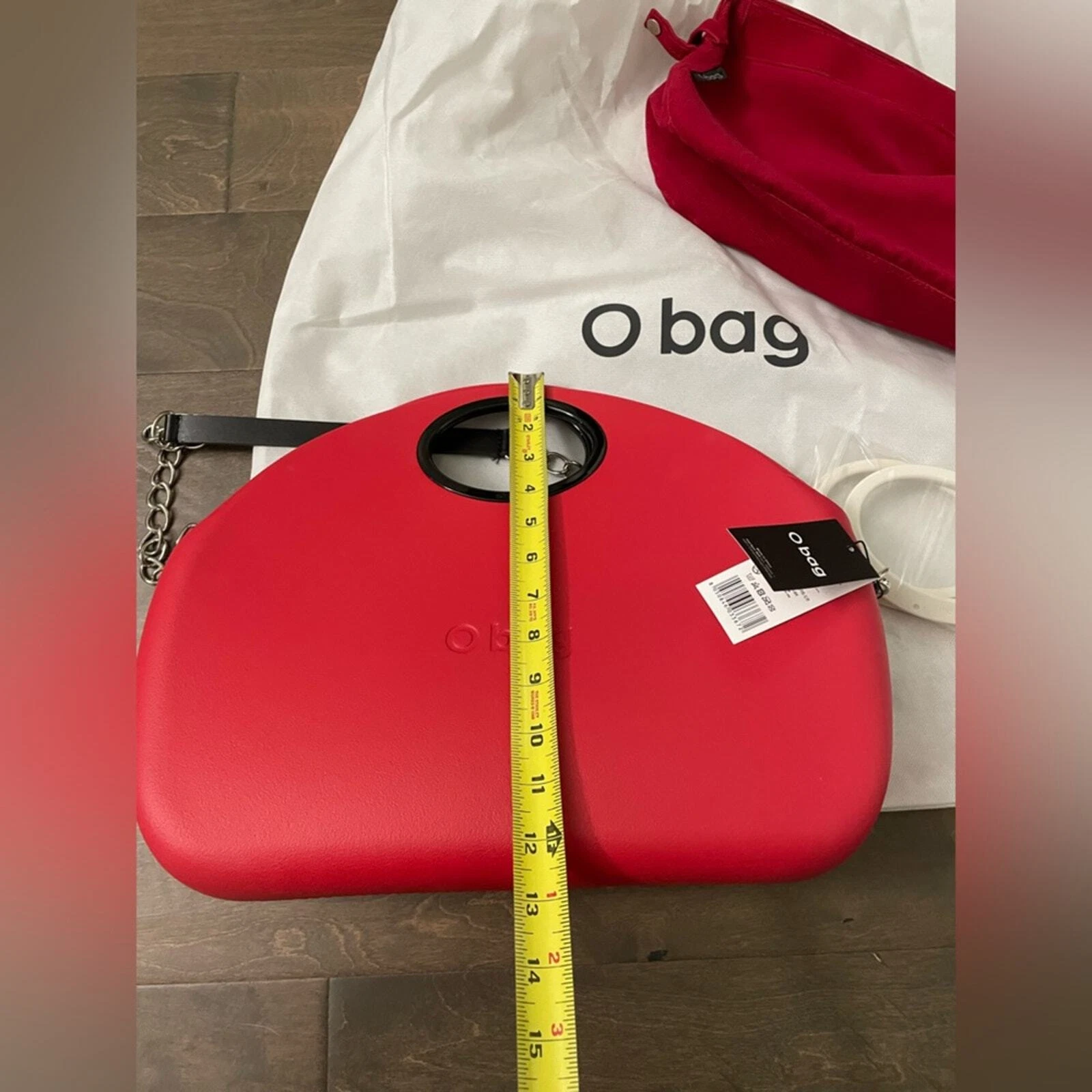 O Bag in red with interchangeable handles and removable chain shoulder strap - O Bag