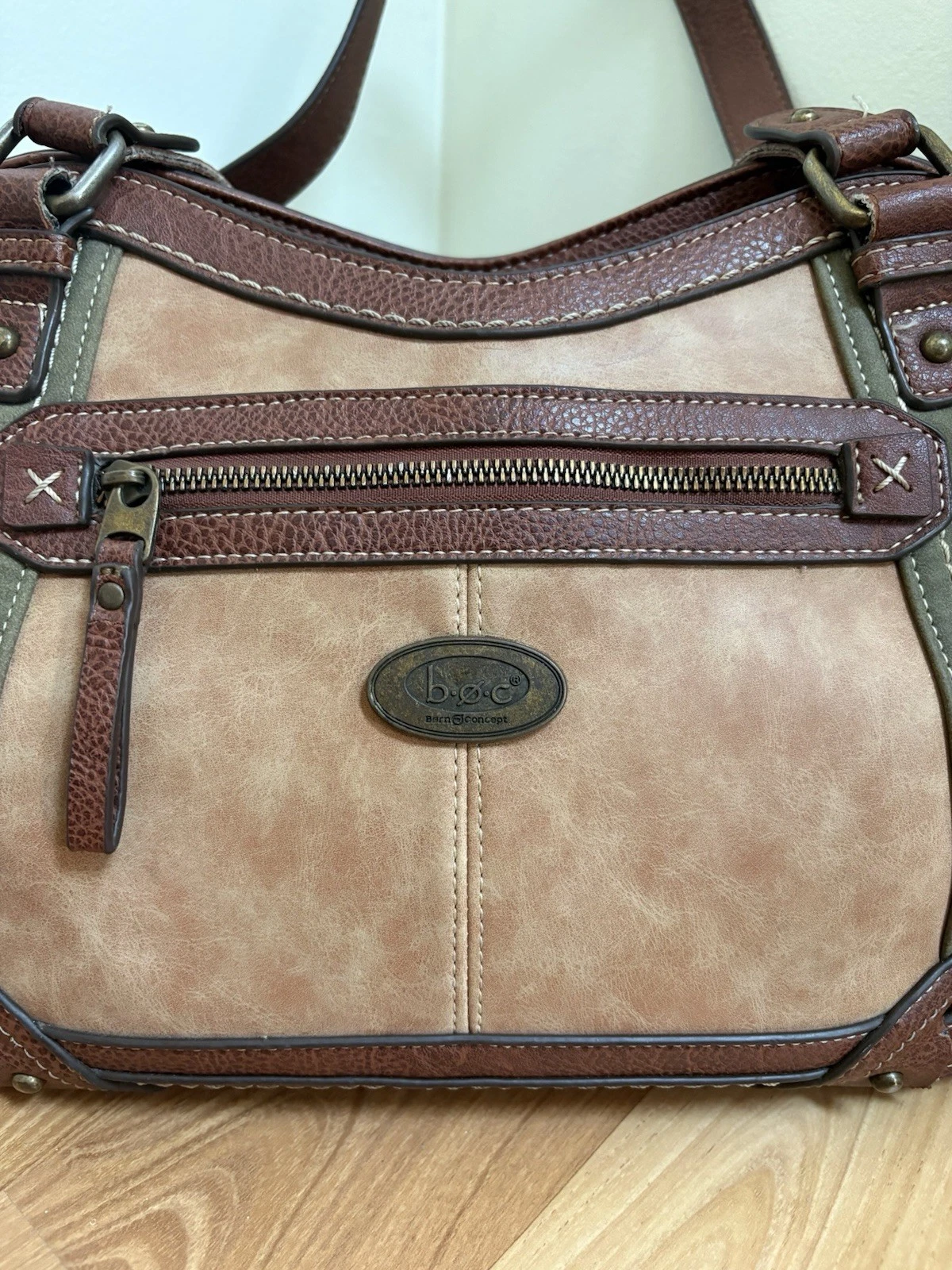 b.o.c. Tan and Olive Shoulder Bag - O Bag