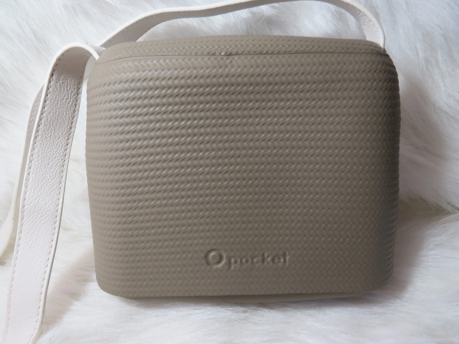 O Pocket Bag FullSpot Italian Crossbody Slide Purse Made In Italy Taupe - O Bag