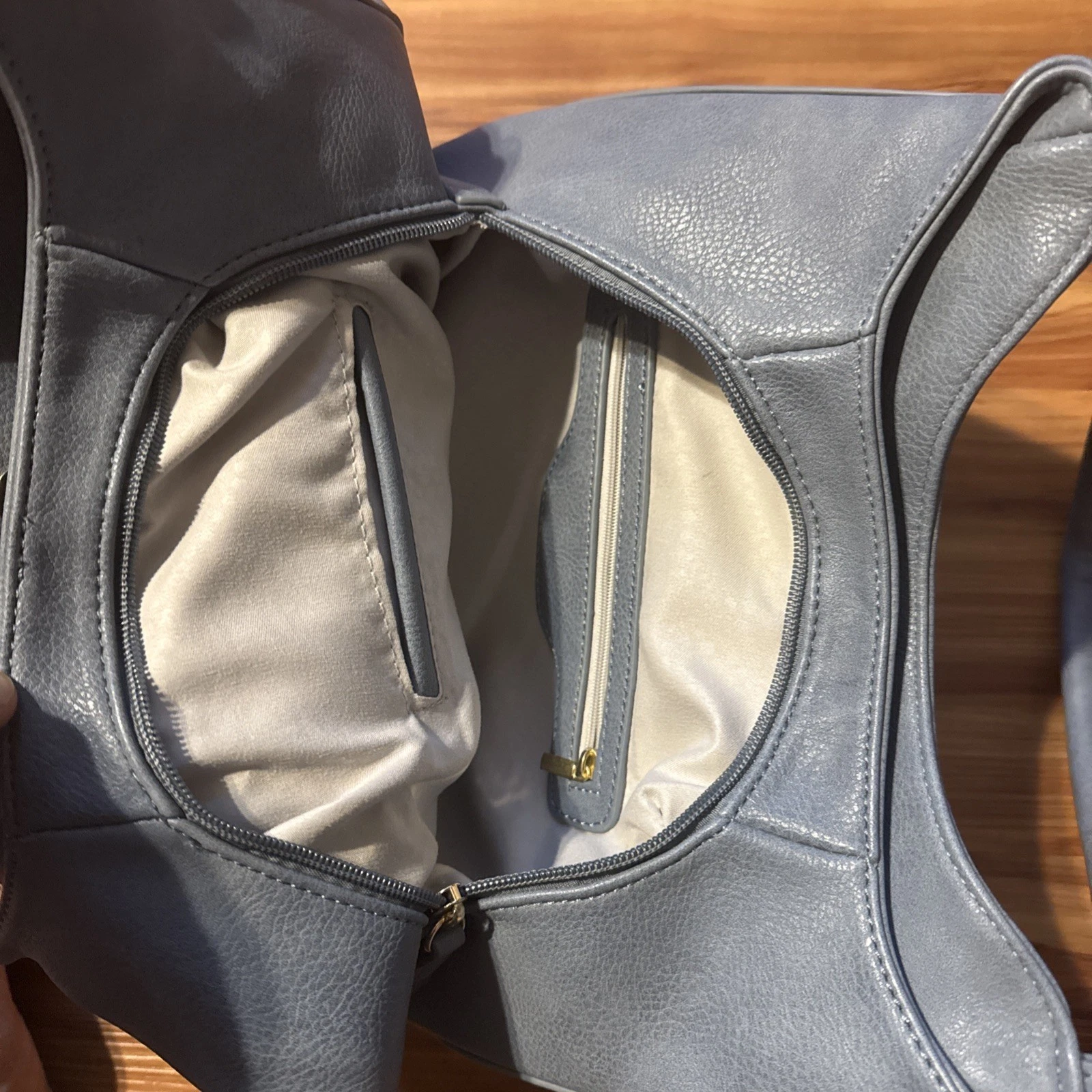 Gray Top Handle Bag Purse pockets and compartments - O Bag