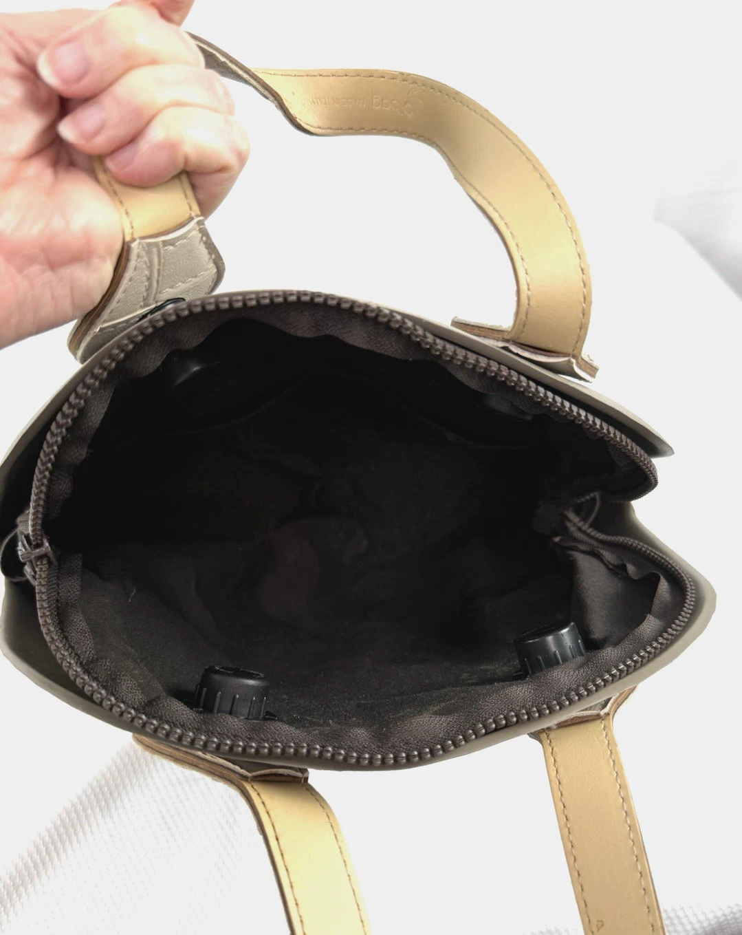 O BAG ITALY Moon Handbag Beige Removeable Liner - O Bag