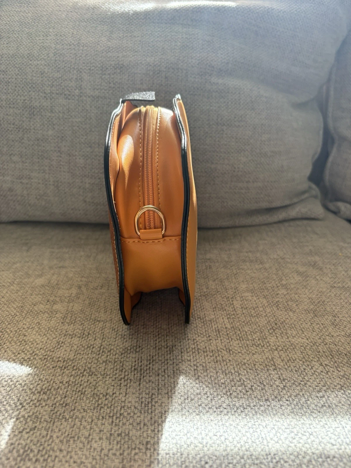 NEW HALLOWEEN JACK O'LANTERN PUMPKIN CROSSBODY Glitter Orange Purse - O Bag