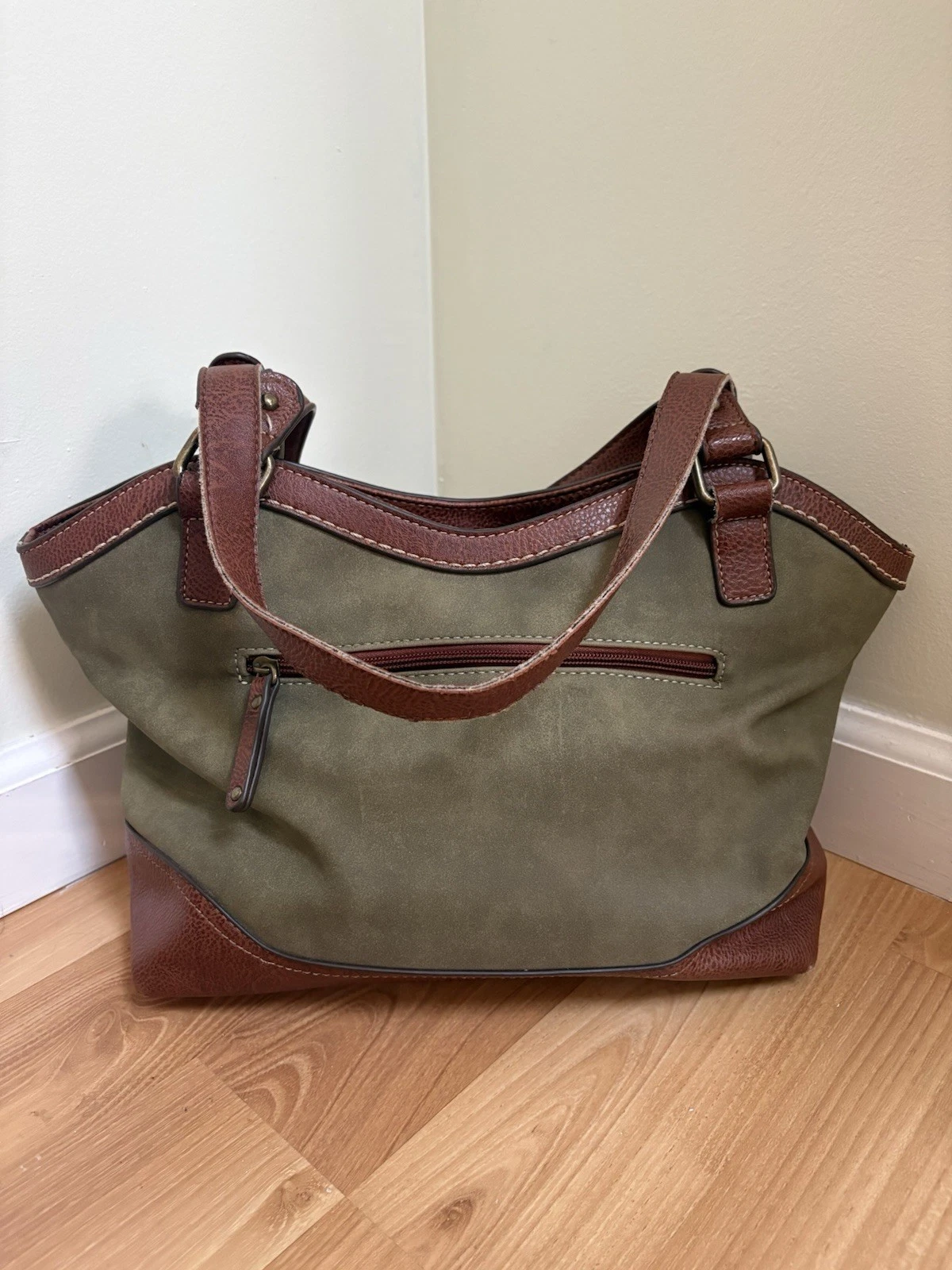 b.o.c. Tan and Olive Shoulder Bag - O Bag