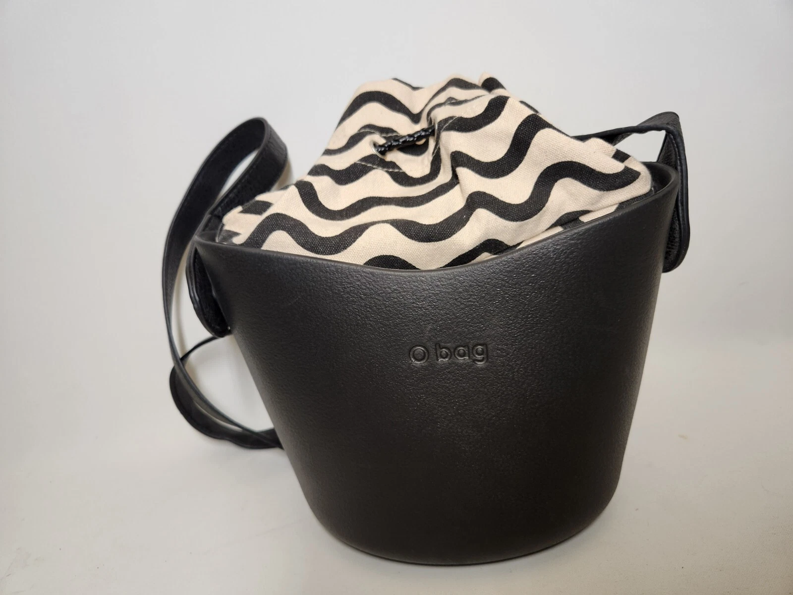 O Bag- womens Black Waves Purse - O Bag