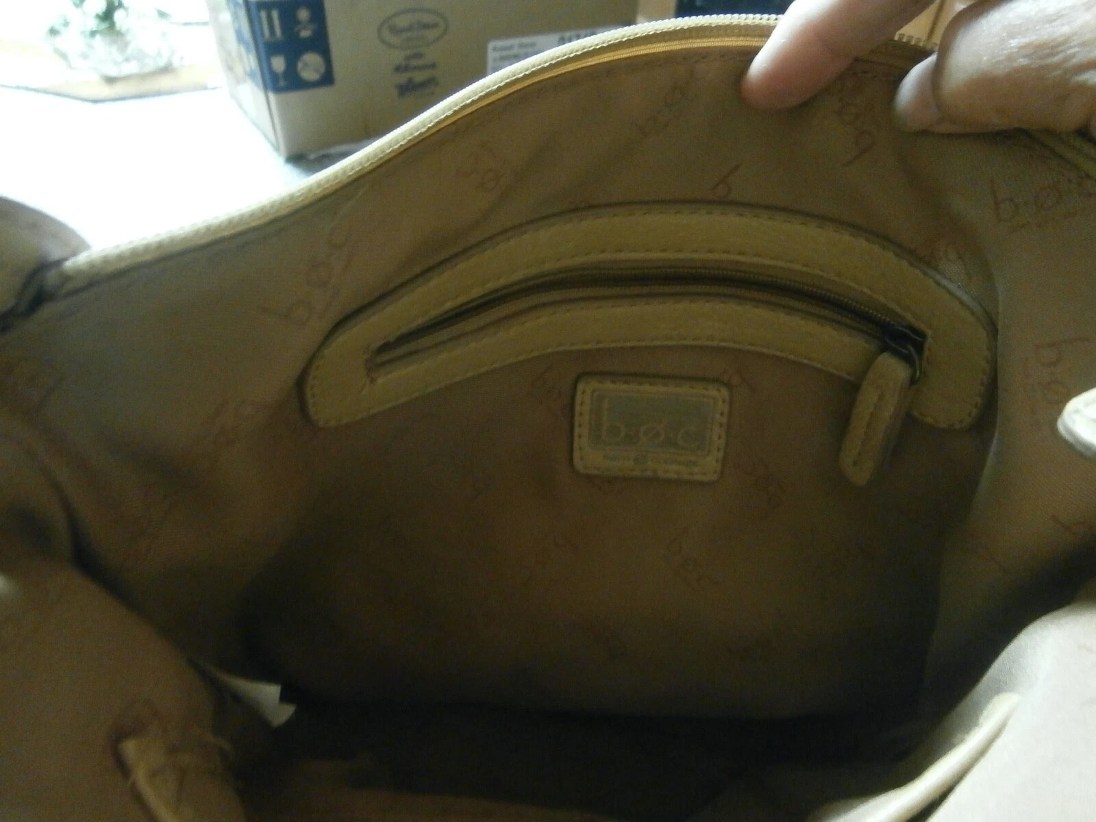B.O.C. Beige Leather Shoulder Bag Purse Tote - O Bag