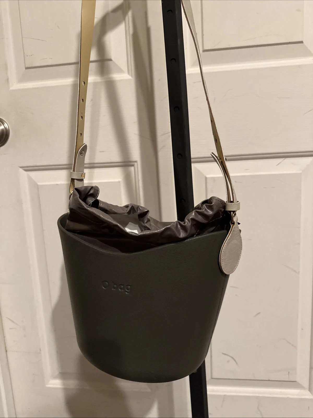 Obag Medium Tote Beige Brown Rubber Open Top Purse EUC, Italy - O Bag